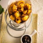 Buñuelos de bacalao con miel de caña